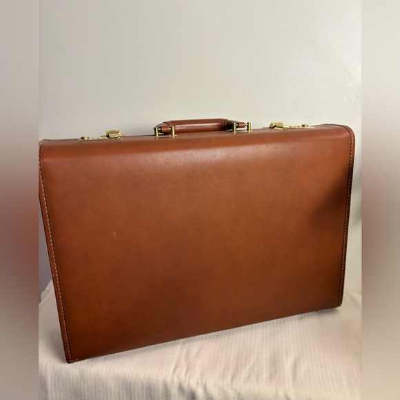 Coach Brown Leather Attaché with Classic Design Lawyer Professional Office - Picture 2 of 13